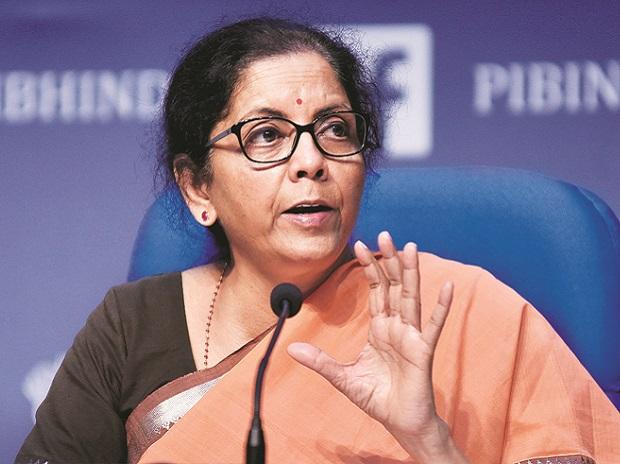 इसी साल निजी हाथों में जाएंगी ये 5 सरकारी कंपनियां, वित्त मंत्री निर्मला सीतारमण ने किया एलान