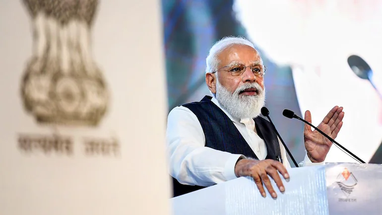 PM बोले- कोरोना से लड़ाई में देश की ताकत पर सवाल उठाए गए, 100 करोड़ वैक्सीन डोज इसका जवाब