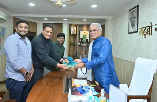 मुख्यमंत्री से मिले पूर्व क्रिकेट कप्तान अजहरुद्दीन:छत्तीसगढ़ में क्रिकेट के बुनियादी ढांचा विकास पर बातचीत