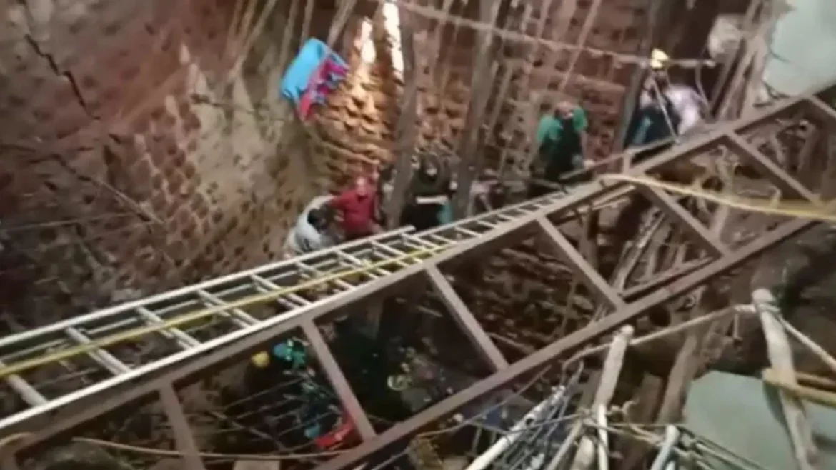 रामनवमी पर बड़ा हादसाः मंदिर की बावड़ी धंसने से 13 श्रद्धालुओं की मौत