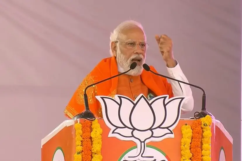 कर्नाटक के तुमकुरु में PM मोदी का कांग्रेस पर हमला;