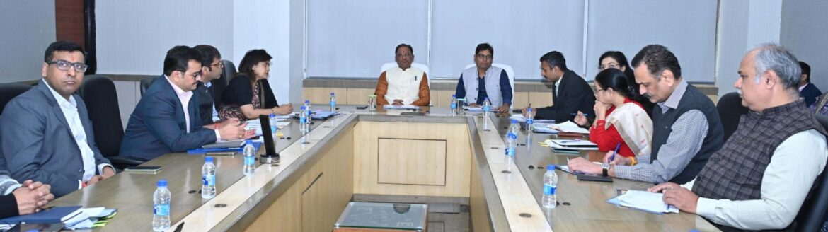 मुख्यमंत्री श्री विष्णु देव साय ने अपने विभागों की बजट तैयारियों की समीक्षा;