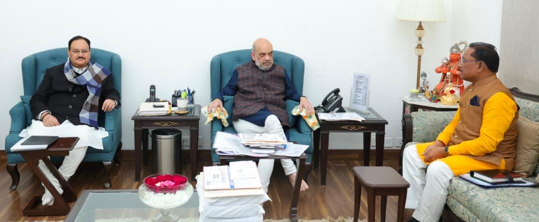 मुख्यमंत्री श्री विष्णुदेव साय ने नई दिल्ली में केंद्रीय गृहमंत्री श्री अमित शाह से उनके निवास पर सौजन्य मुलाकात;