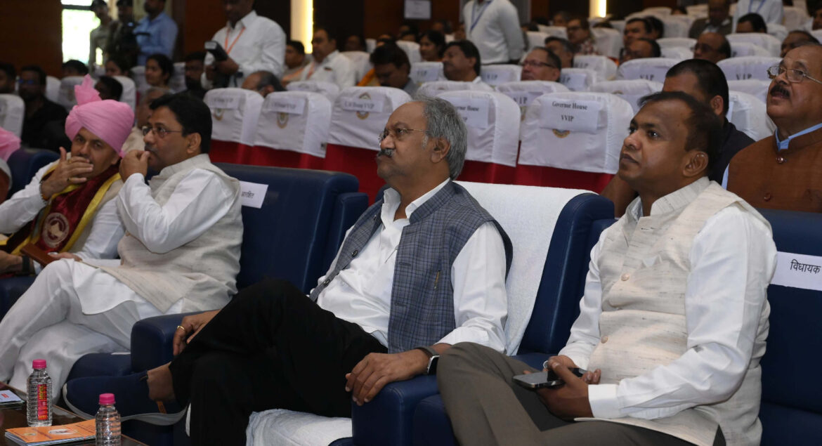 विकसित भारत 2047 का लक्ष्य प्राप्त होगा बेहतर उच्च शिक्षा से : श्री बृजमोहन अग्रवाल