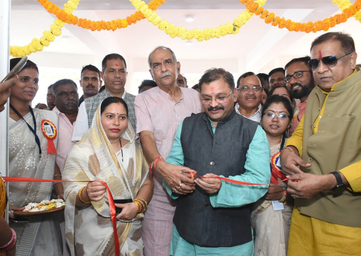 राजनांदगांव में दिव्यांगजनों की सुविधा के लिए बने सीआरसी सेंटर का लोकार्पण