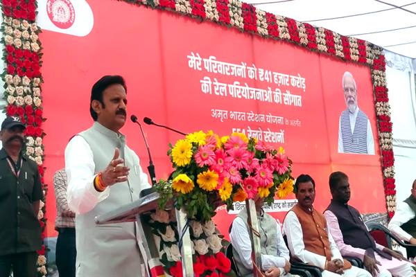 प्रधानमंत्री श्री मोदी के नेतृत्व में देश में विकास की गंगा बह रही है- उप मुख्यमंत्री श्री शुक्ल