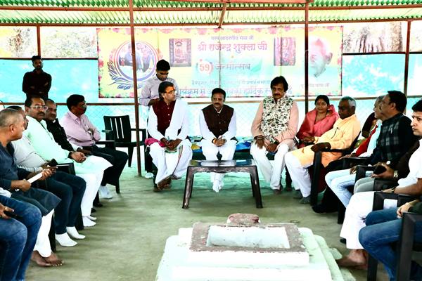 बद्रीनाथ धाम एवं हरिद्वार में श्रृद्धालुओं के लिये आश्रम, धर्मशाला का होगा निर्माण – उप मुख्यमंत्री श्री शुक्ल