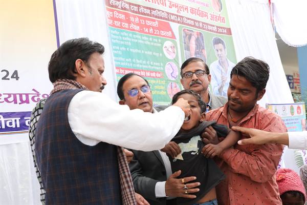 फाईलेरिया प्रभावित क्षेत्र में नागरिक वितरित दवा का अवश्य सेवन करें – उप मुख्यमंत्री श्री शुक्ल;