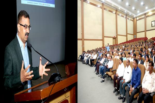 सभी अधिकारी यह सुनिश्चित करें कि मतदाता सूची पूरी तरह से शुद्ध हो : मुख्य निर्वाचन पदाधिकारी श्री अनुपम राजन