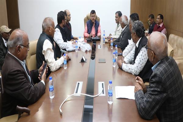 विद्युत मण्डल पेंशनर्स की समस्याओं पर लेंगे सकारात्मक निर्णय : ऊर्जा मंत्री;