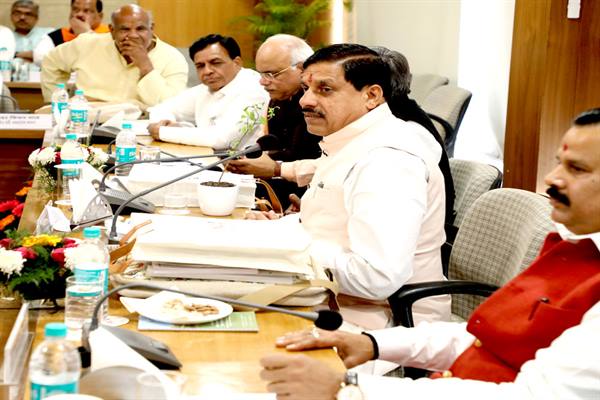 प्रधानमंत्री श्री मोदी के कुशल नेतृत्व में सुशासन की दिशा में मिलकर करें कार्य – मुख्यमंत्री डॉ. यादव;