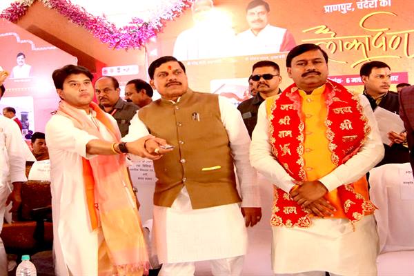 प्राचीन नगरी चंदेरी के कण-कण में व्याप्त है भारत की संस्कृति – मुख्यमंत्री डॉ. यादव