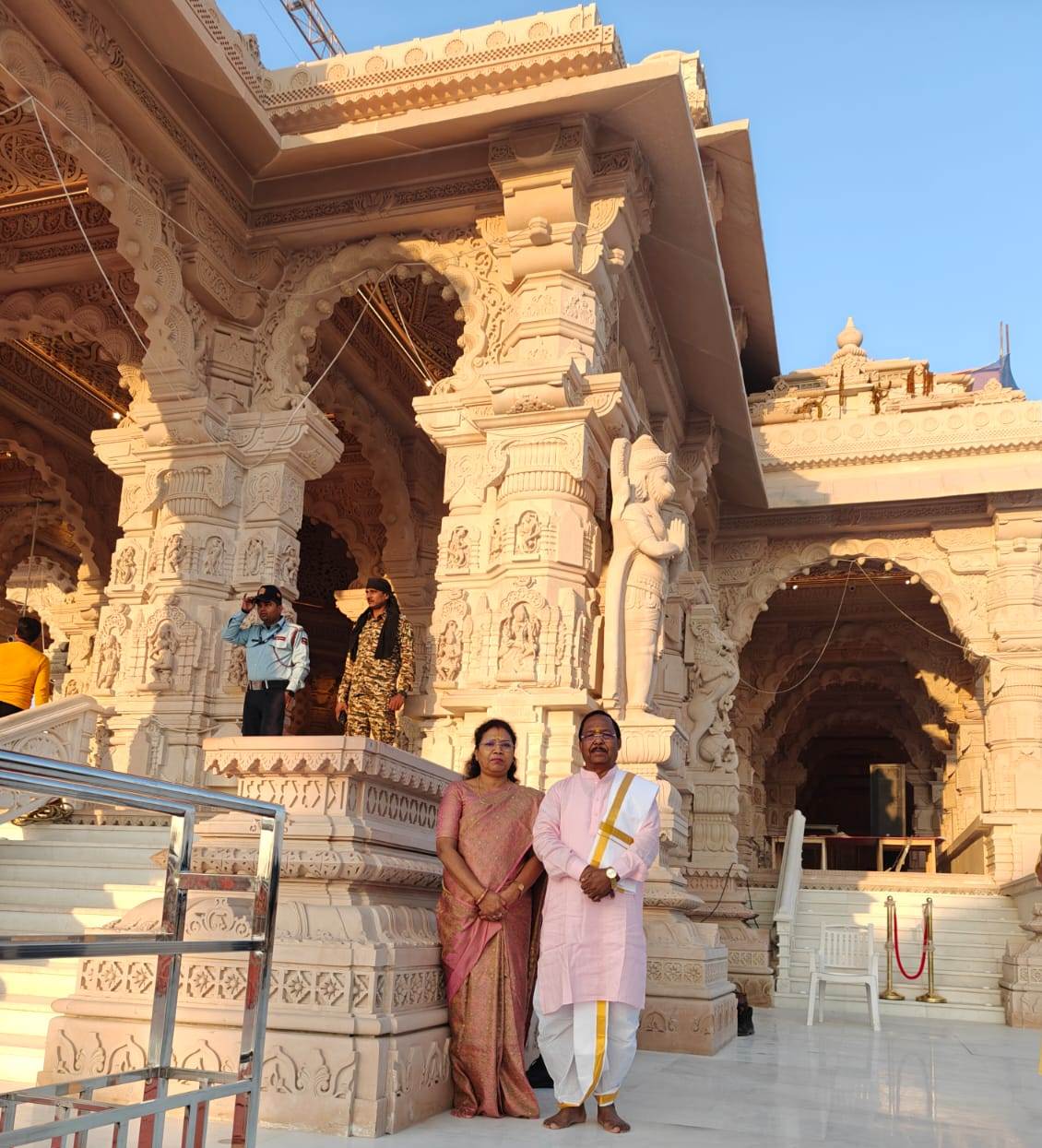 कृषि मंत्री श्री रामविचार नेताम ने अयोध्या धाम में किया प्रभु श्री रामलला का दर्शन