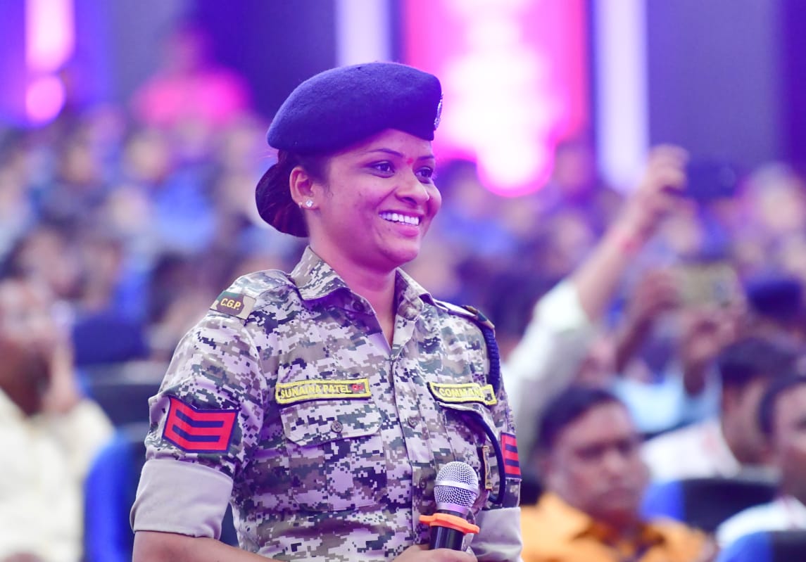 मुख्यमंत्री श्री साय ने कहा गर्भावस्था में भी महिलाएं कठिन परिश्रम करती हैं, ऐसा एक मां ही कर सकती है, उनका त्याग अतुलनीय है