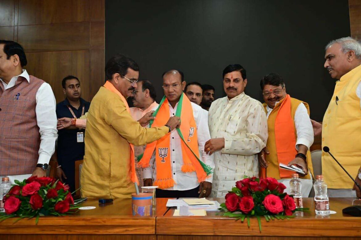 कांग्रेस विधायक भाजपा में शामिल