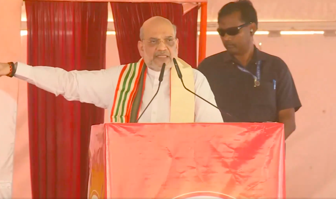 अमित शाह ने करणदिघी में  चुनावी रैली को संबोधित किया