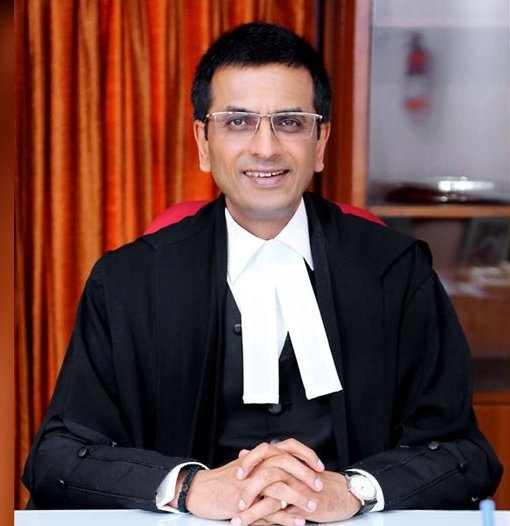 चीफ जस्टिस ने कहा कि नए आपराधिक कानून से भारत बदल रहा है और आगे बढ़ रहा है।