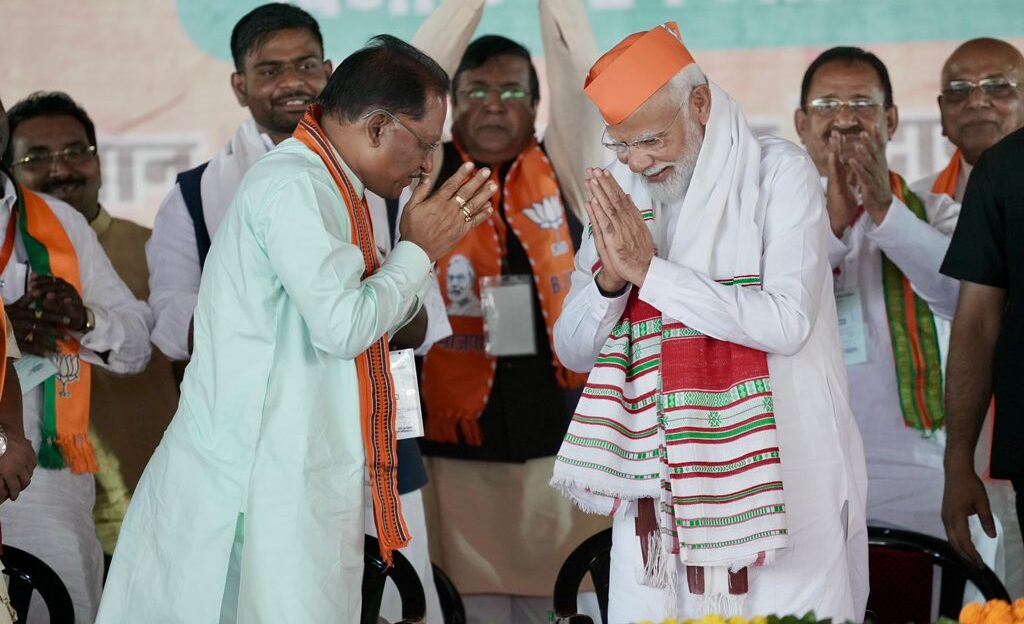 CM विष्णु बोले – मनमोहन सिंह का बयान सांप्रदायिक, मोदी केवल सत्य सामने ला रहे हैं