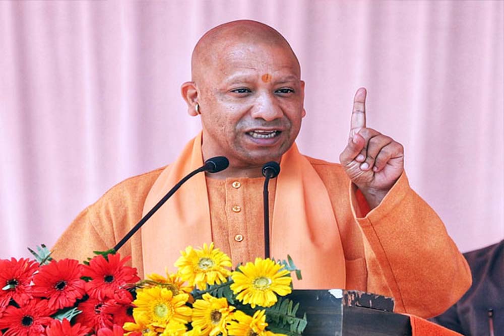 उत्तर प्रदेश के मुख्यमंत्री योगी आदित्यनाथ पश्चिम बंगाल में चुनावी सभा को संभोदित किया