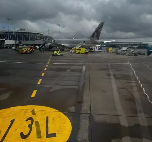 सिंगापुर के बाद कतर एयरवेज की फ्लाइट टर्बुलेंस में फंसी: