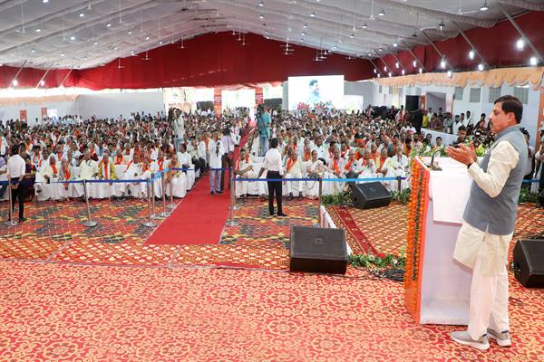 मुख्यमंत्री ने लोकतंत्र सेनानियों के प्रादेशिक सम्मेलन को किया संबोधित