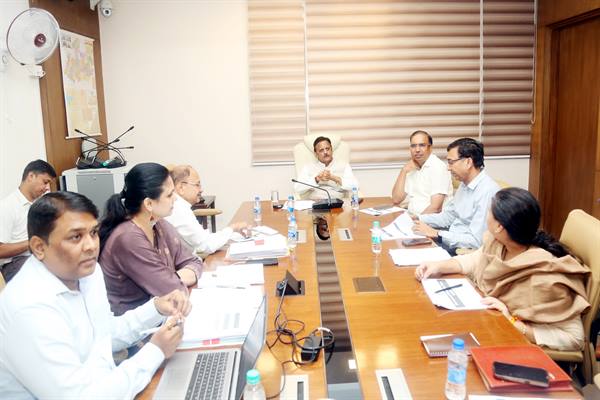 समय-सीमा में पदपूर्ति का कार्य पूर्ण करें : श्री शुक्ल