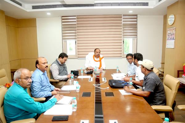 उद्योगों को प्रोत्साहित करना अहम – मंत्री श्री काश्यप