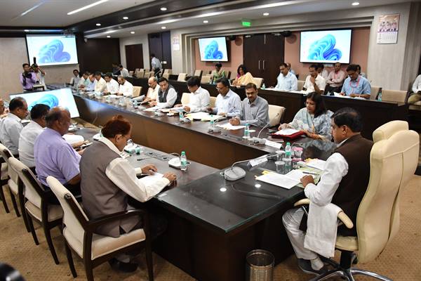 मुख्यमंत्री ने विधानसभा सत्र के लिए सरकारी विभागों की कार्यवाही की जानकारी ली