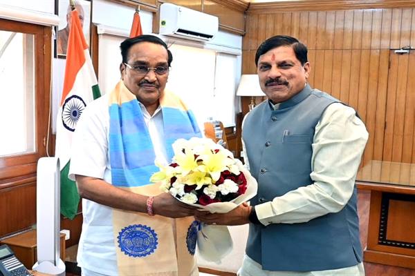 मुख्यमंत्री डॉ. यादव की केंद्रीय मंत्री श्री पाटिल से भेंट