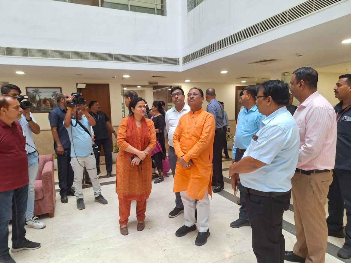मुख्यमंत्री श्री विष्णुदेव साय ने छत्तीसगढ़ निवास का लिया जायजा