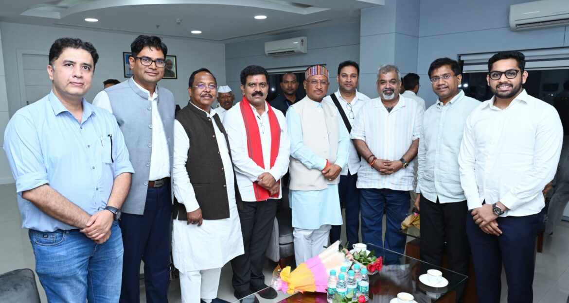 निवेशकों ने मुख्यमंत्री से मिलकर छत्तीसगढ़ में निवेश करने में दिखाई रूचि