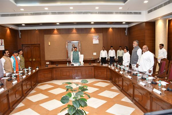 मुख्यमंत्री ने प्रदेश में होने वाले बड़े आयोजनों में सतर्कता बरतने के दिए निर्देश