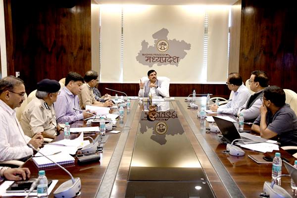 बेसमेंट में चल रहे कोचिंग संस्थानों का निरीक्षण कर सुरक्षा के इंतजाम सुनिश्चित करें: मुख्यमंत्री डॉ. यादव