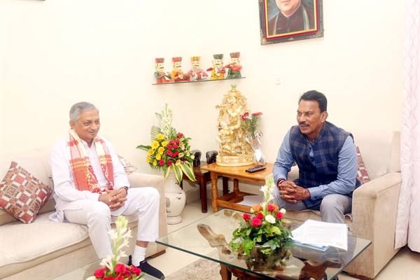 सिंचाई के क्षेत्र में मध्यप्रदेश के नए प्रयोग को गुजरात सरकार भी अपनाएगी: मंत्री श्री बावलिया
