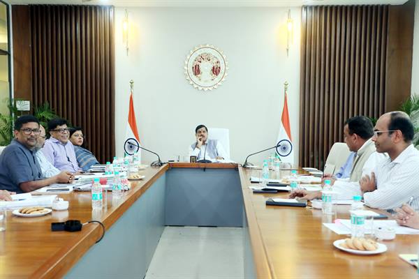 बच्चों में विज्ञान के प्रति रूचि बढ़ाने के लिए विभिन्न गतिविधियों संचालित करें,साइबर अपराध को रोकने करेंगे पुख्ता प्रबन्ध :मुख्यमंत्री डॉ. यादव