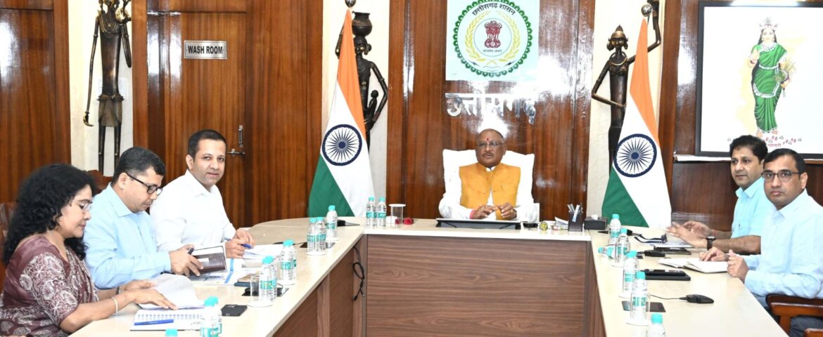 पढ़ाई की गुणवत्ता पर विशेष ध्यान दें, कलेक्टर सहित विभागीय अधिकारी स्कूलों का करें सतत निरीक्षण : मुख्यमंत्री श्री विष्णु देव साय