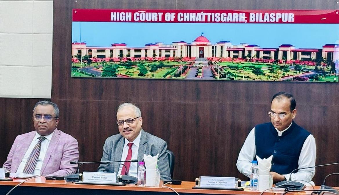 लोक अदालतों में राजीनामा योग्य प्रकरणों का हो अधिक से अधिक निराकरण : मुख्य न्यायाधीश श्री रमेश सिन्हा