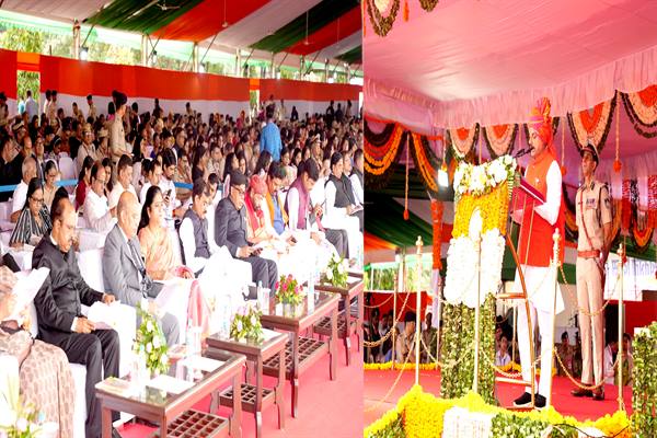 मुख्यमंत्री ने पदक अलंकरण समारोह में पुलिस अधिकारियों व कर्मियों को किया सम्मानित