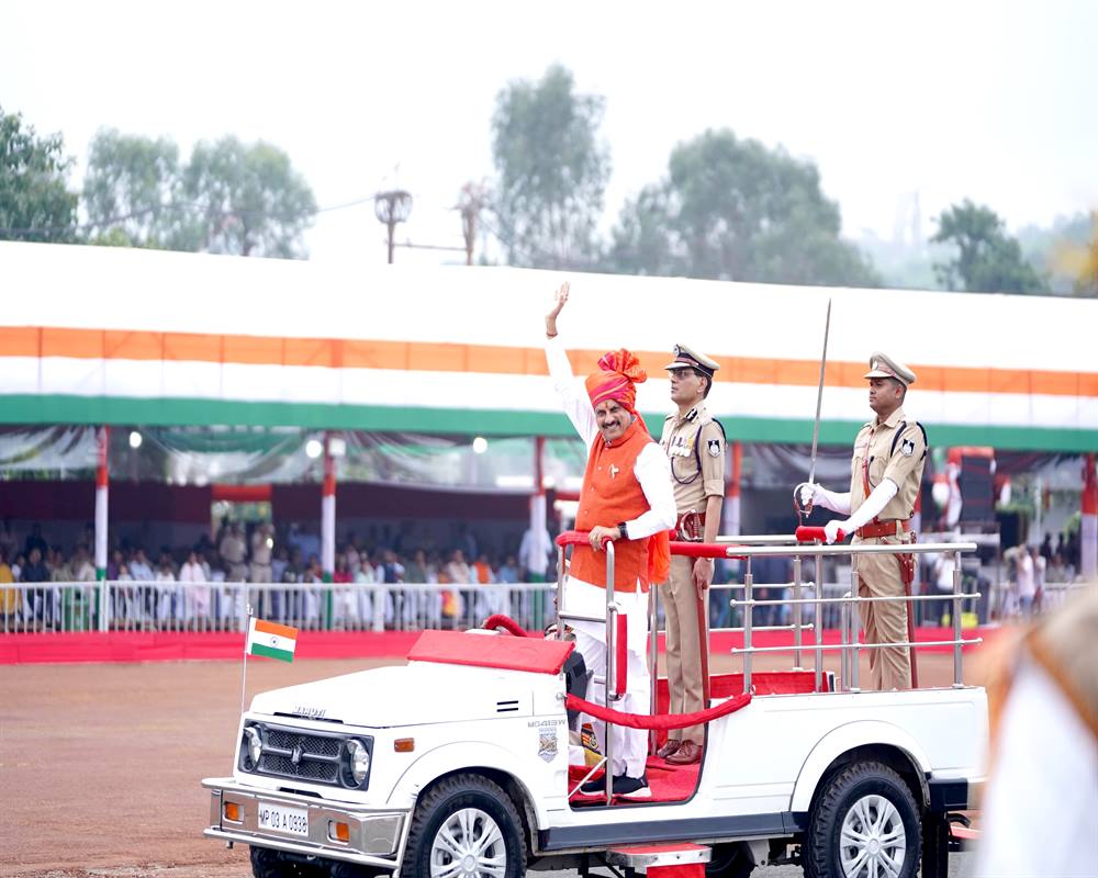 मुख्यमंत्री डॉ. मोहन यादव ने 78 वें स्वतंत्रता दिवस पर भोपाल के लाल परेड ग्राउंड में ध्वजारोहण किया।
