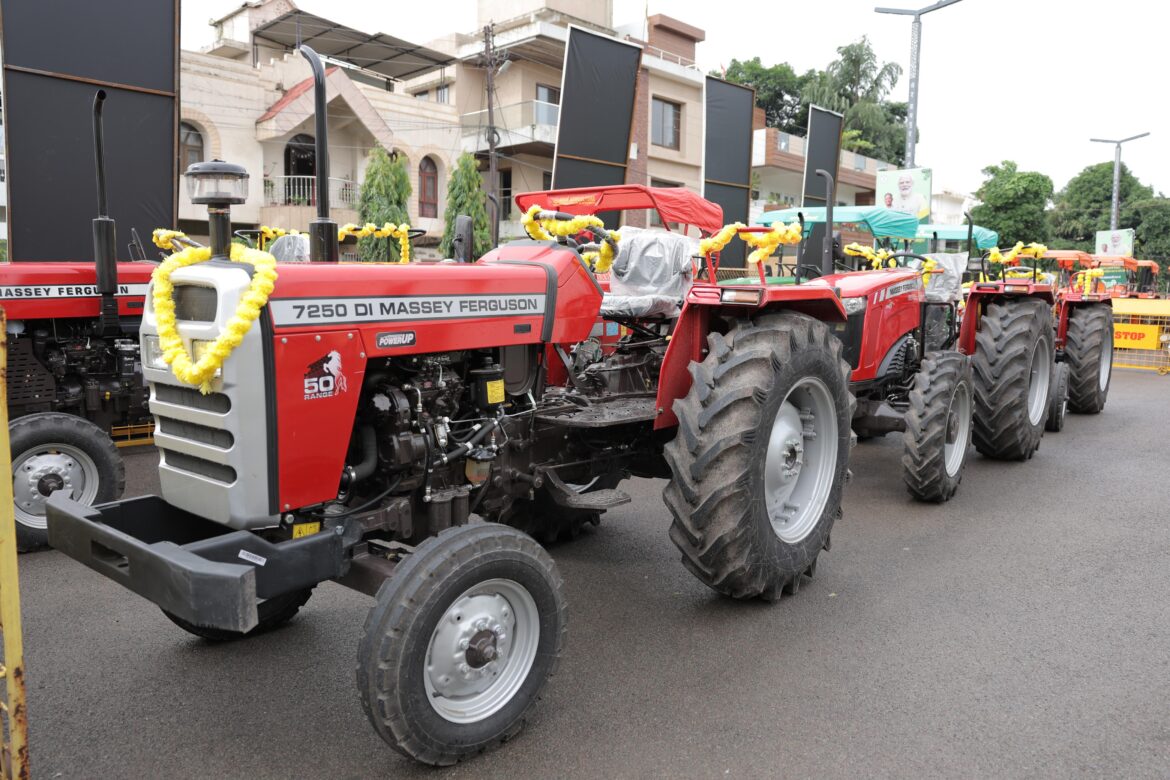 मुख्यमंत्री निवास में बिखरी हरेली तिहार की छटा