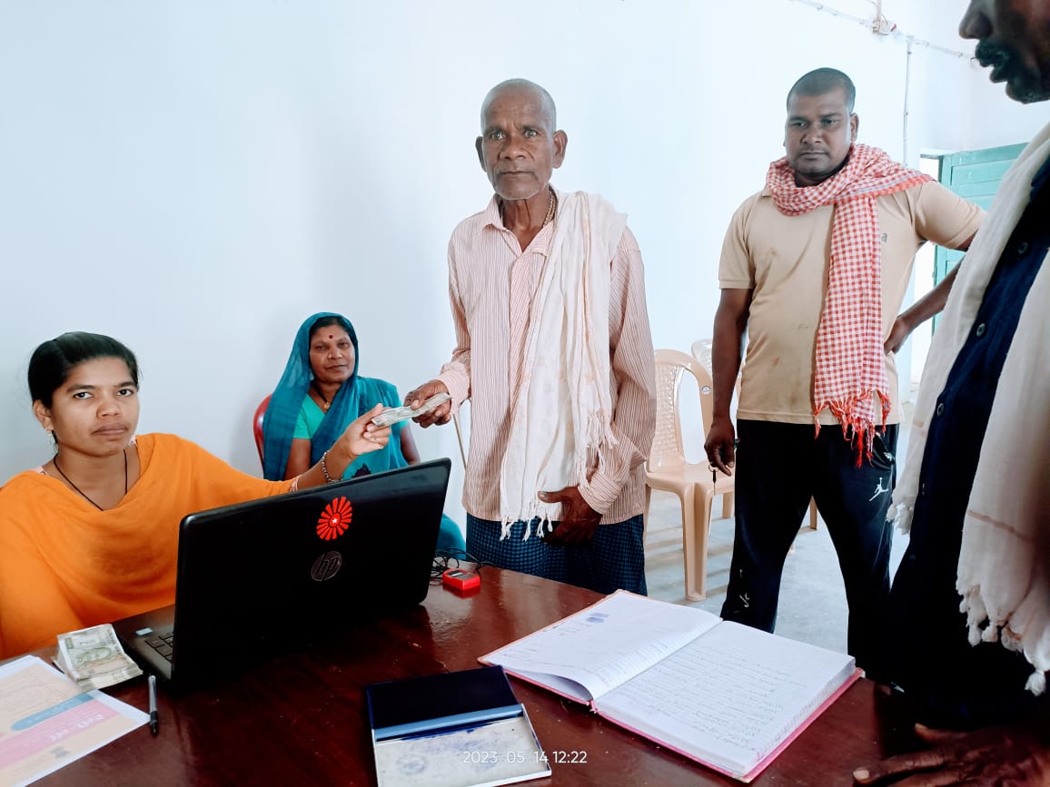 तेंदूपत्ता सीजन 2024 में 36 हजार से अधिक संग्राहकों को 12 करोड़ रुपए से ज्यादा पारिश्रमिक राशि का हुआ भुगतान