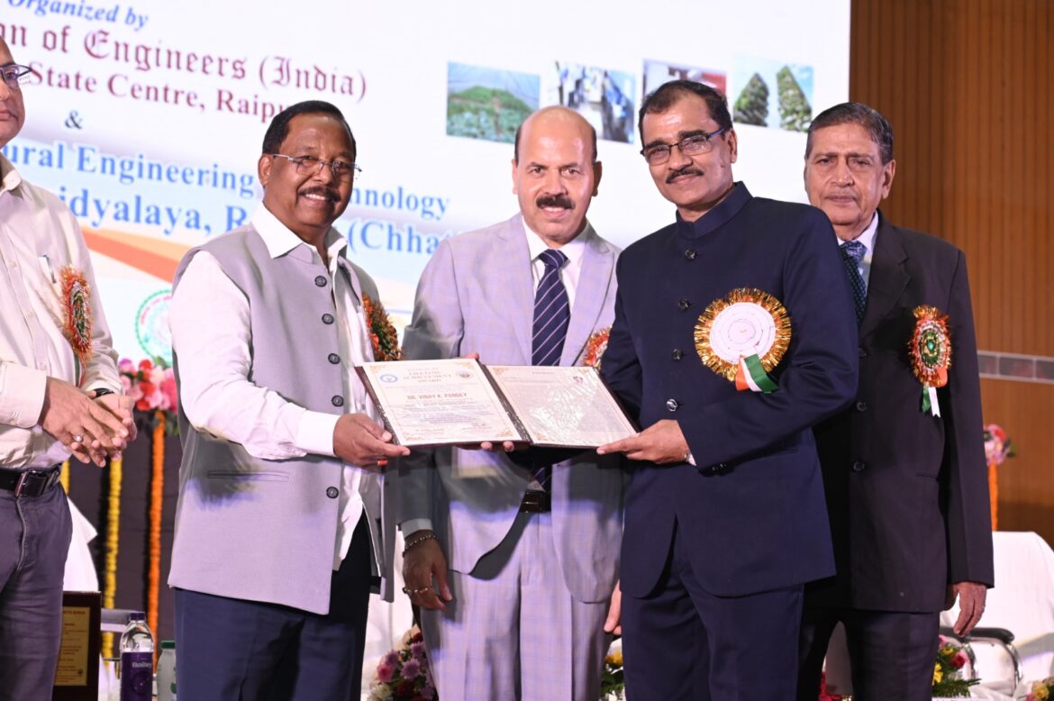 कृषि यंत्रों एवं प्रौद्योगिकी के विकास से कृषि में आया क्रांतिकारी परिवर्तन : मंत्री श्री रामविचार नेताम