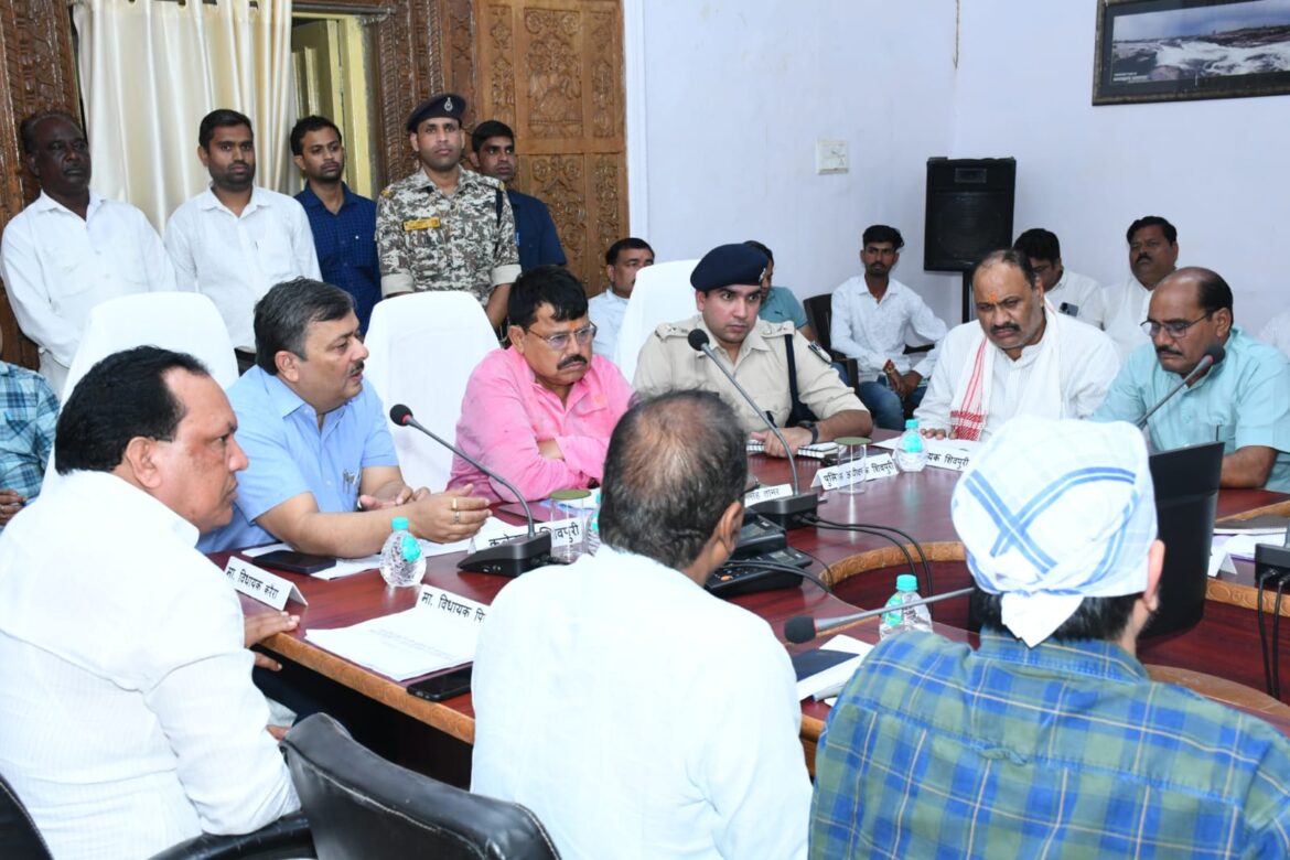 ऊर्जा मंत्री ने शिवपुरी में की आपदा राहत तैयारियों की समीक्षा