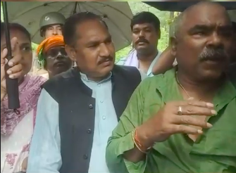 मुख्यमंत्री श्री विष्णु देव साय की संवेदनशीलता और तत्परता से बाढ़ से श्री राधेलाल नाग की बची जान