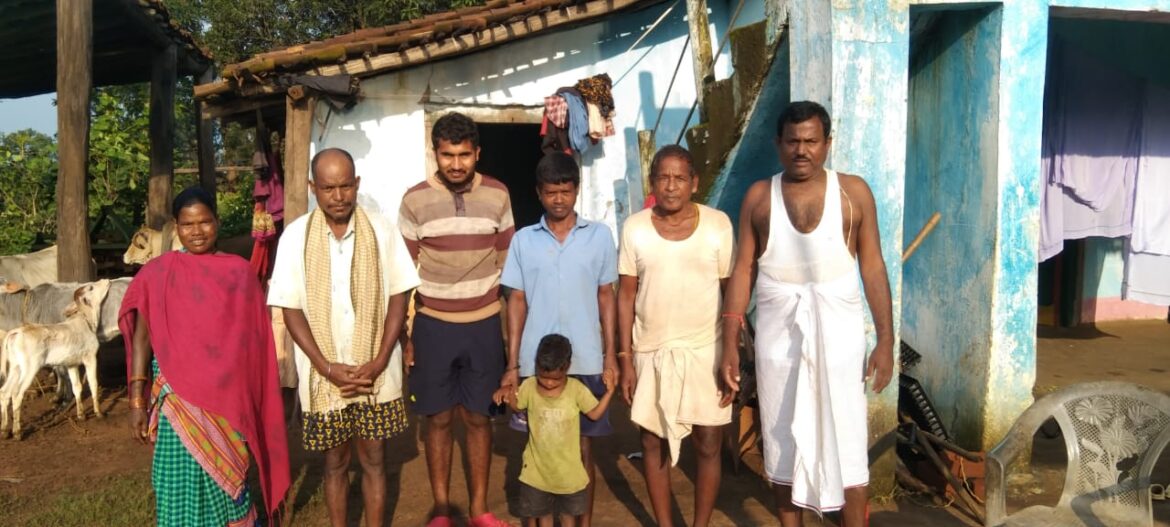 मुख्यमंत्री श्री साय की पहल पर आजादी के बाद विशेष पिछड़ी जनजाति कोरवा बाहुल्य महुआपनी गांव में पहली बार पहुंचेगी बिजली