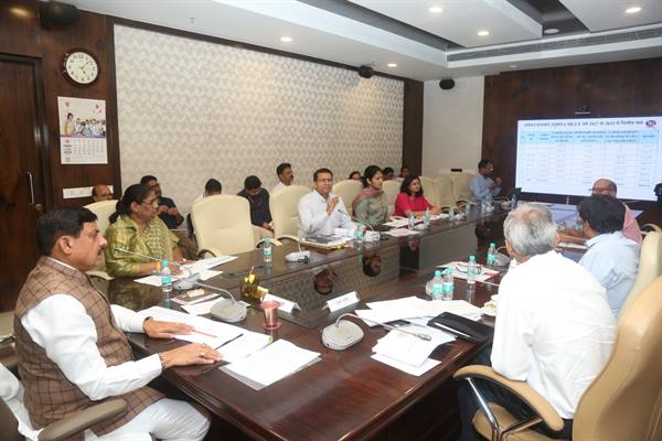 महिला बाल विकास विभाग की योजनाओं की हुई समीक्षा