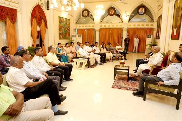 राज्यपाल से राष्ट्रीय सिकल सेल एनीमिया उन्मूलन मिशन का प्रतिनिधि मंडल मिला