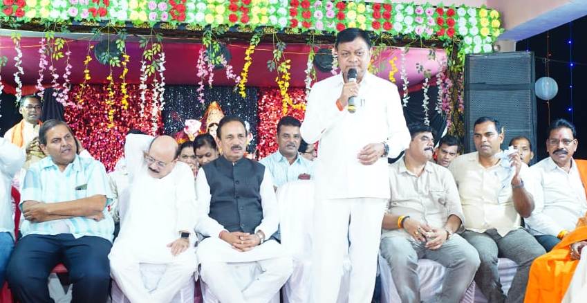 पूर्वजों द्वारा कोहड़िया में प्रारंभ किए गए दशहरा उत्सव आज की पीढ़ी के लिए अमूल्य धरोहर : उद्योग मंत्री श्री देवांगन