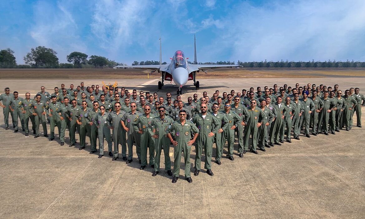 वायुसेना के 92वें स्थापना दिवस पर चेन्नई में एयर शो