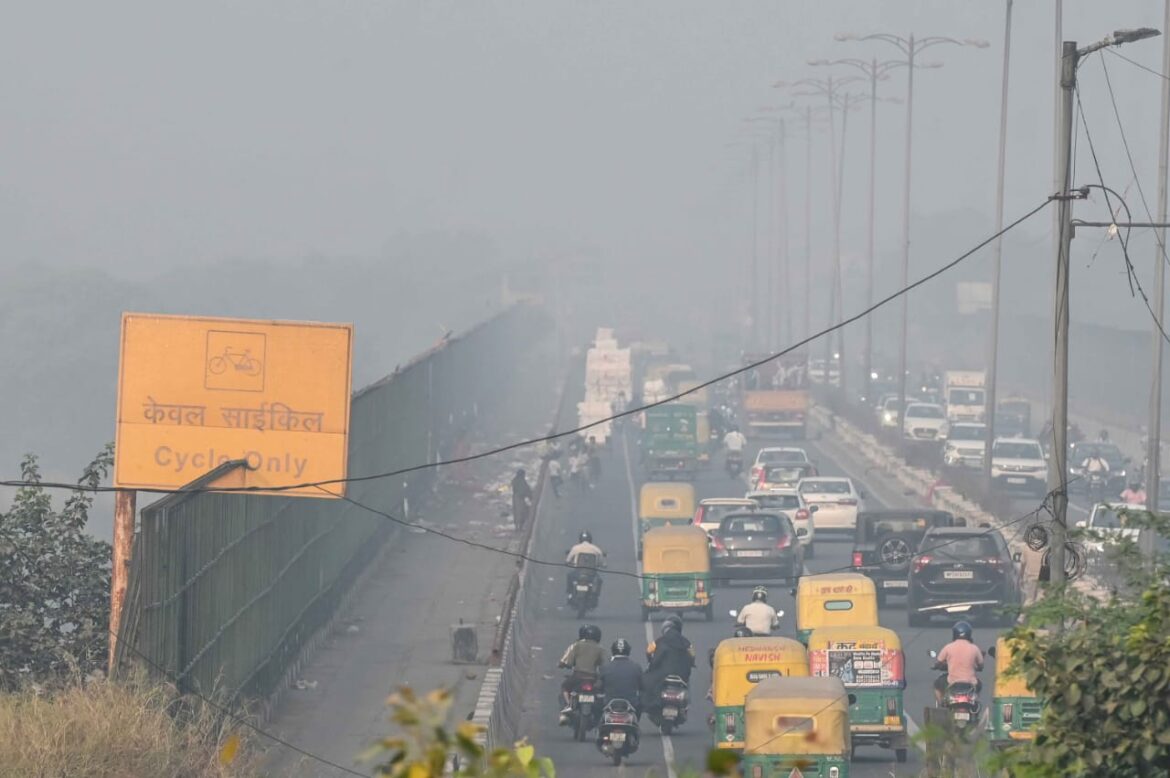 दिल्ली-NCR में बीएस 3 पेट्रोल और बीएस 4 डीजल वाहनों पर रोक 